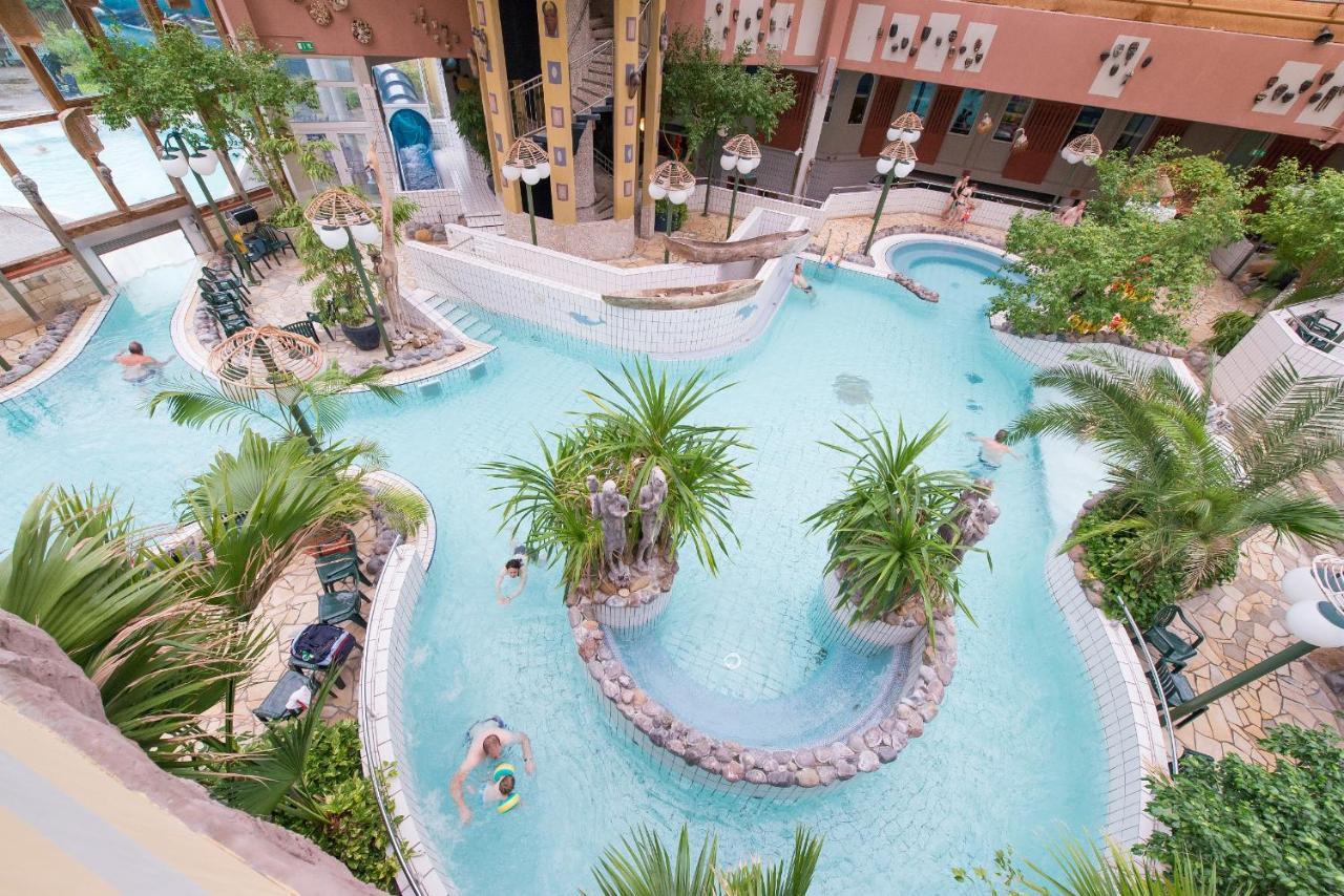 Hotel Nordseekueste By Center Parcs Tossens Extérieur photo